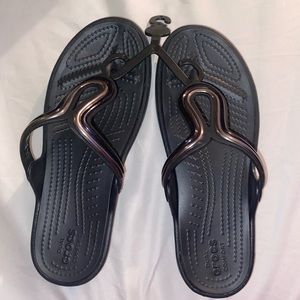 Crocs Size 7 sandals